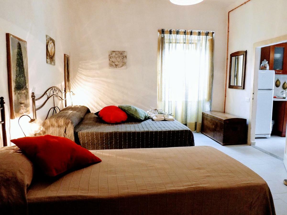 Centralissimo Nel Cuore Del Borgo Суверето Екстер'єр фото
